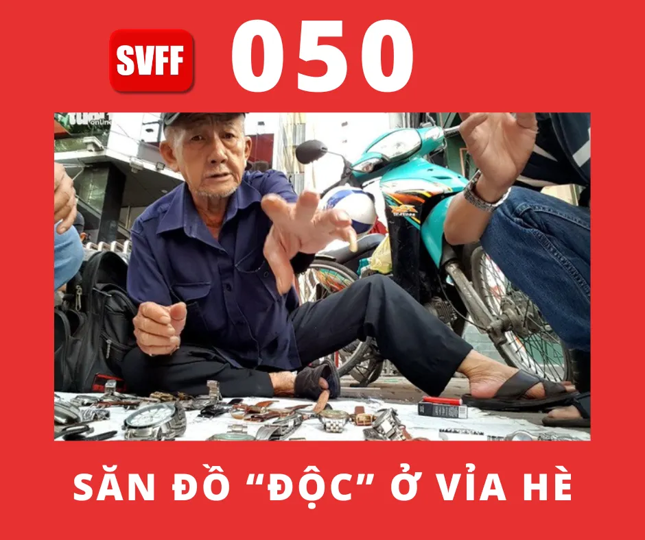 Săn đồ 'độc' ở vỉa hè